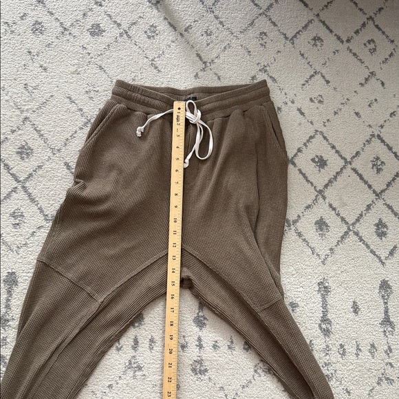 Twenty Montreal joggers pants waffle knit Size M - Picture 7 of 10